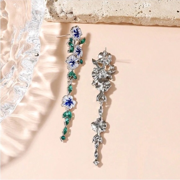 NIB 925 Plated Enamel Flower Inlay Drop Earrings with Crystal Accents - Picture 10 of 16